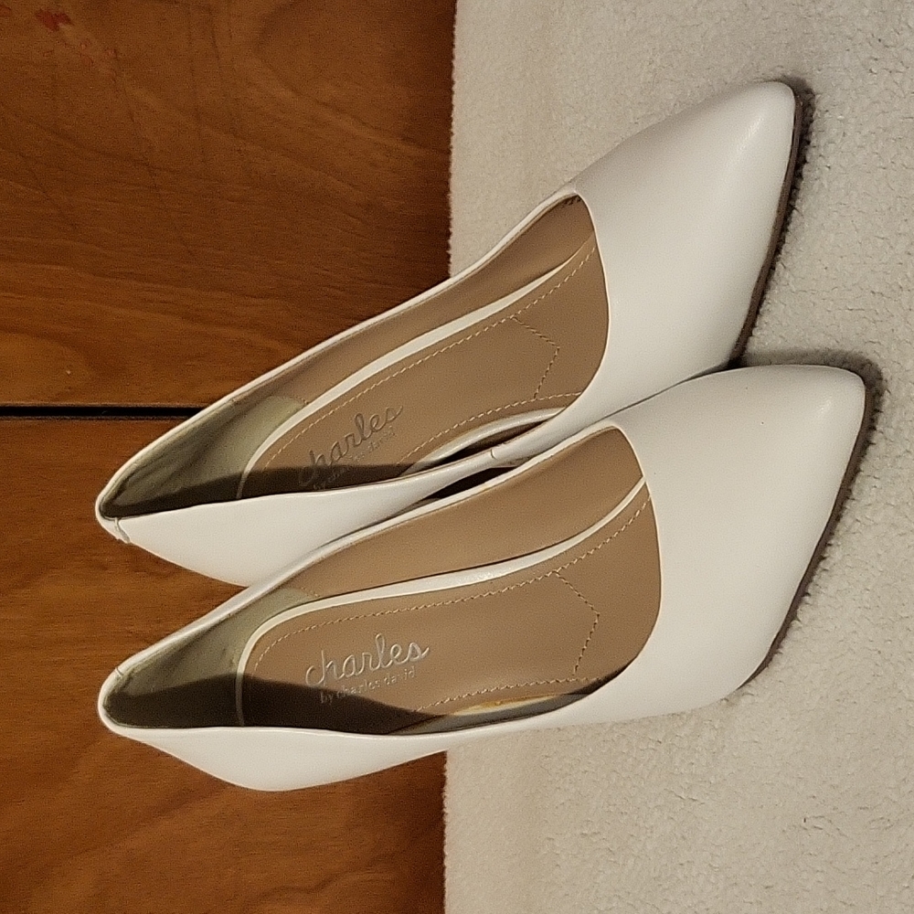 Charles by Charles David heel size 7